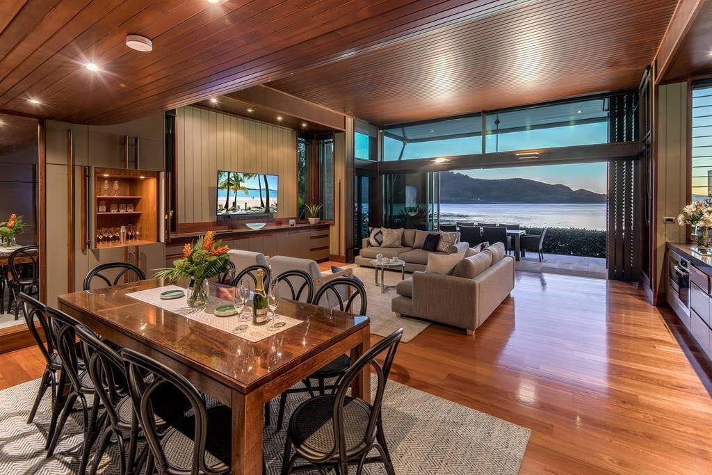 Yacht Club Villa 13 - Stunning Seaview Villa on Hamilton Island