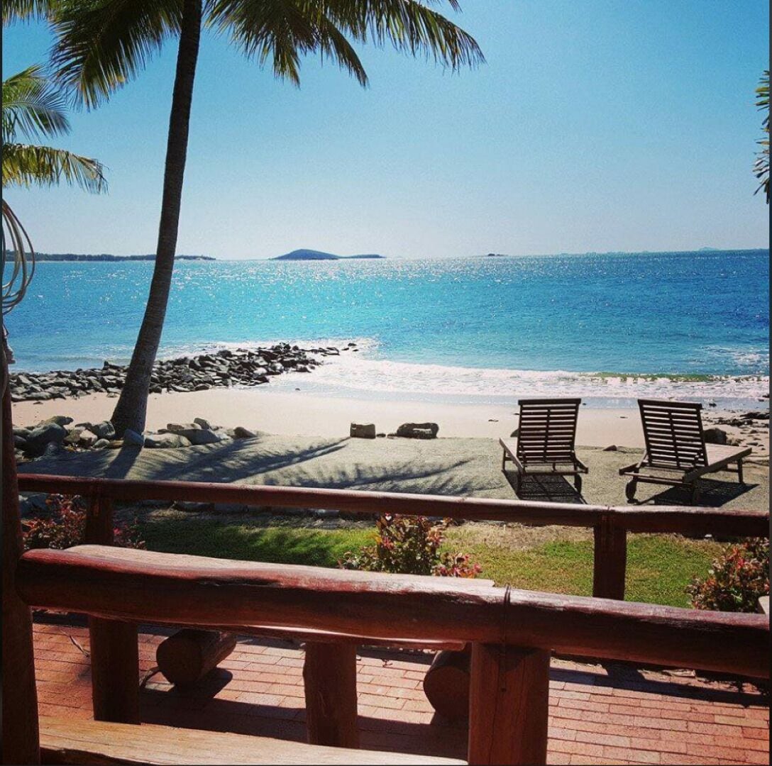 Dolphin Heads Resort-absolute Beachfront-whitsunday Getaway!