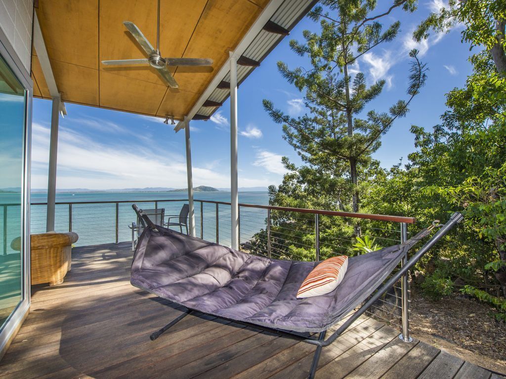 Headland Hideaway - Picnic Bay, QLD