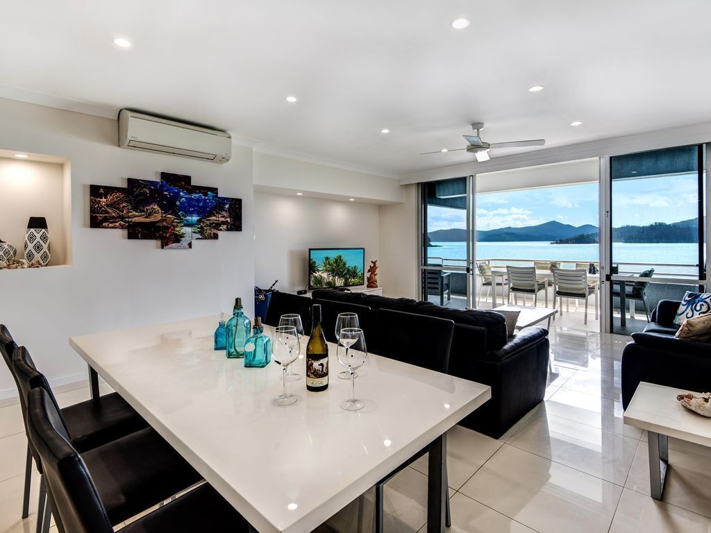 Frangipani 207 - Beachfront Apartment on Hamilton Island