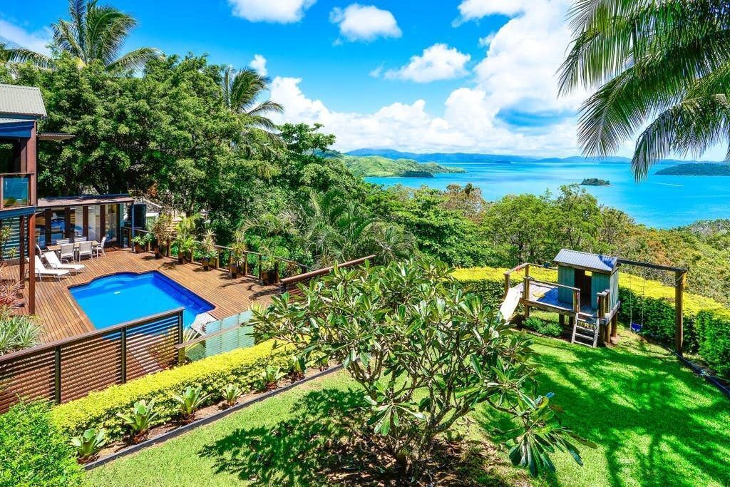 Whitsunday Waters - Beautiful Large House on Hamilton Island