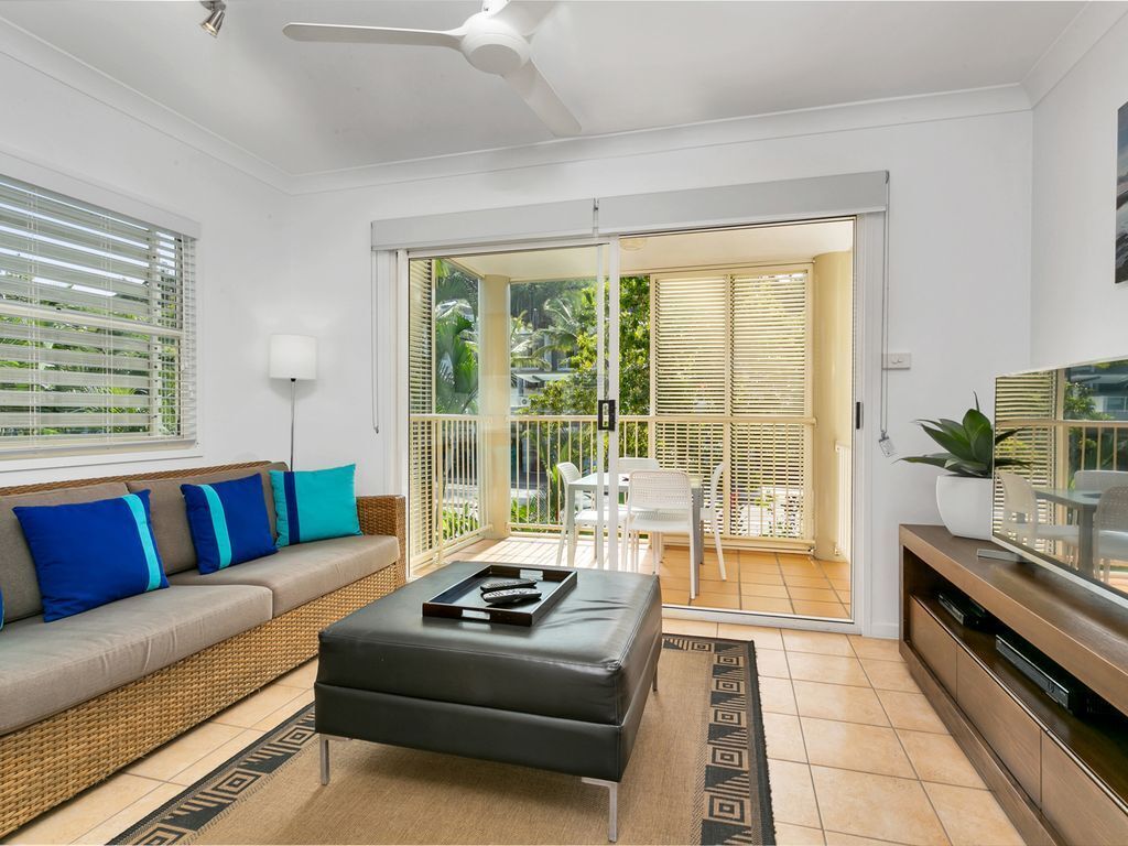 Port Douglas Apartments, Location, Location