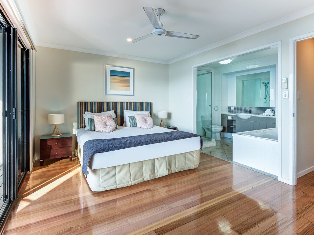 Shorelines 26 - Seaview Apartment on Hamilton Island