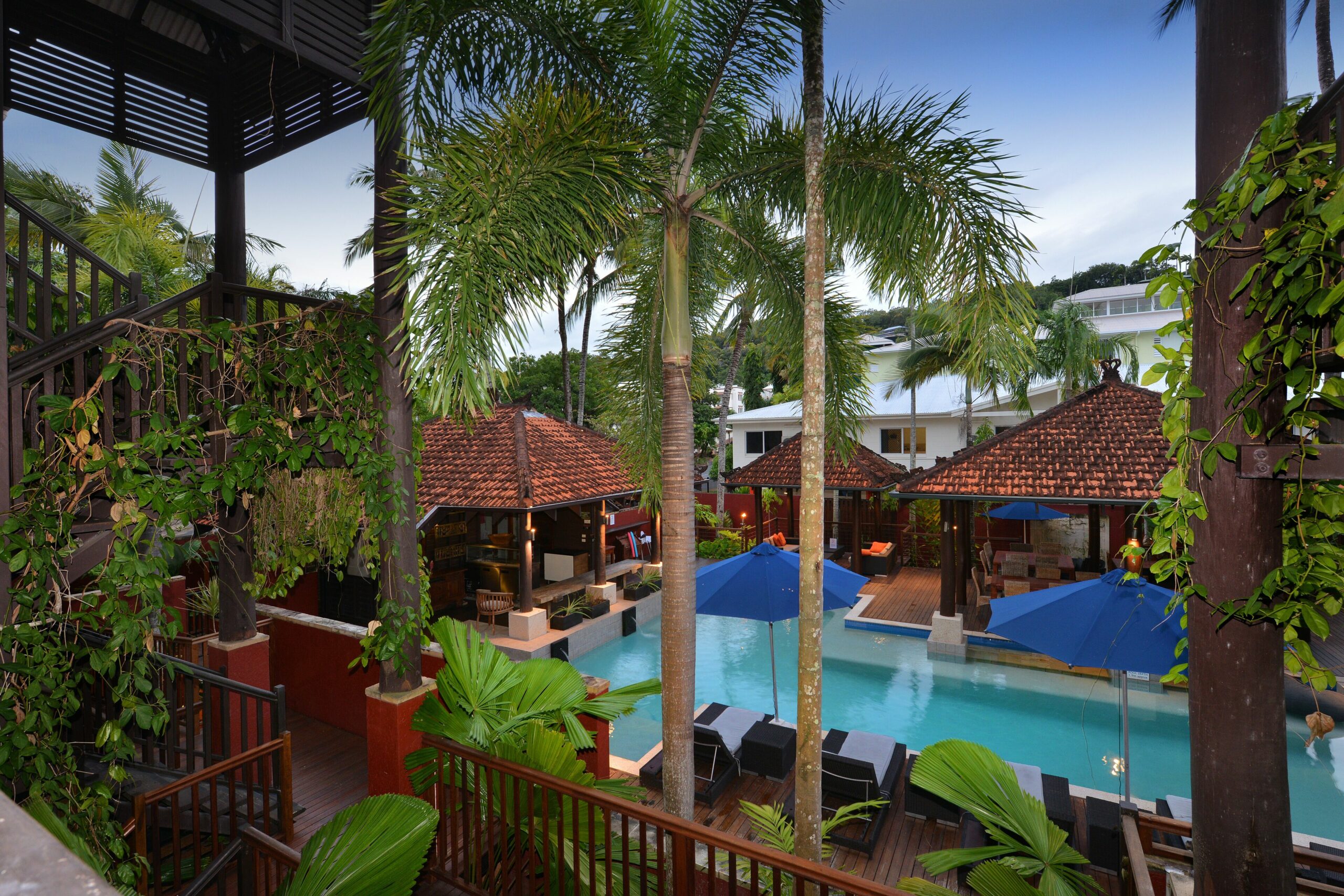 Balinese Inspired Apartment Within Walking Distance to the Heart of Port Douglas