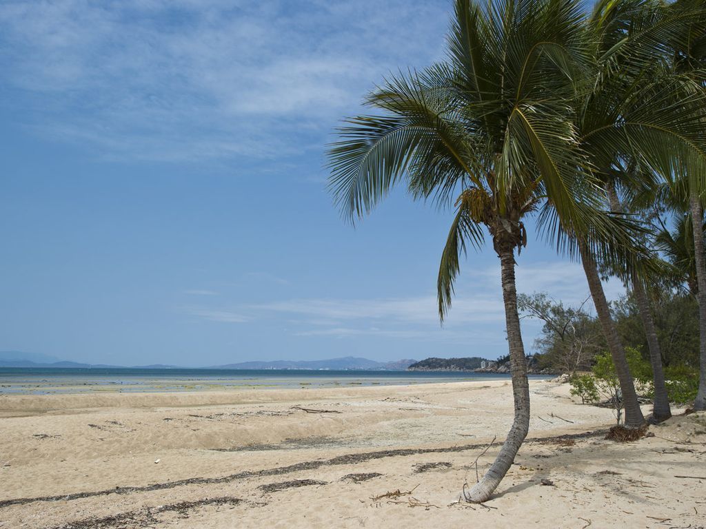 Beachcomber Unit 2 - Arcadia, QLD