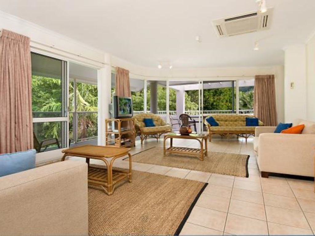 Palm Cove Accommodation