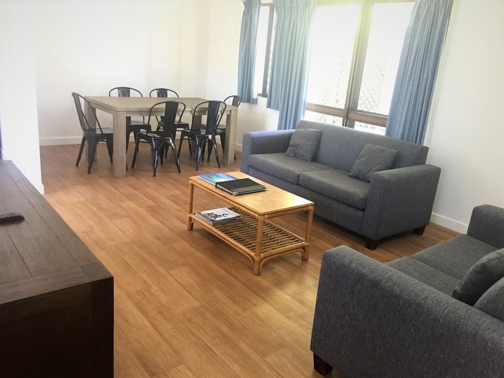 Two Bedroom Wheelchair Access Apartment on Ground Floor, Close to the Beach