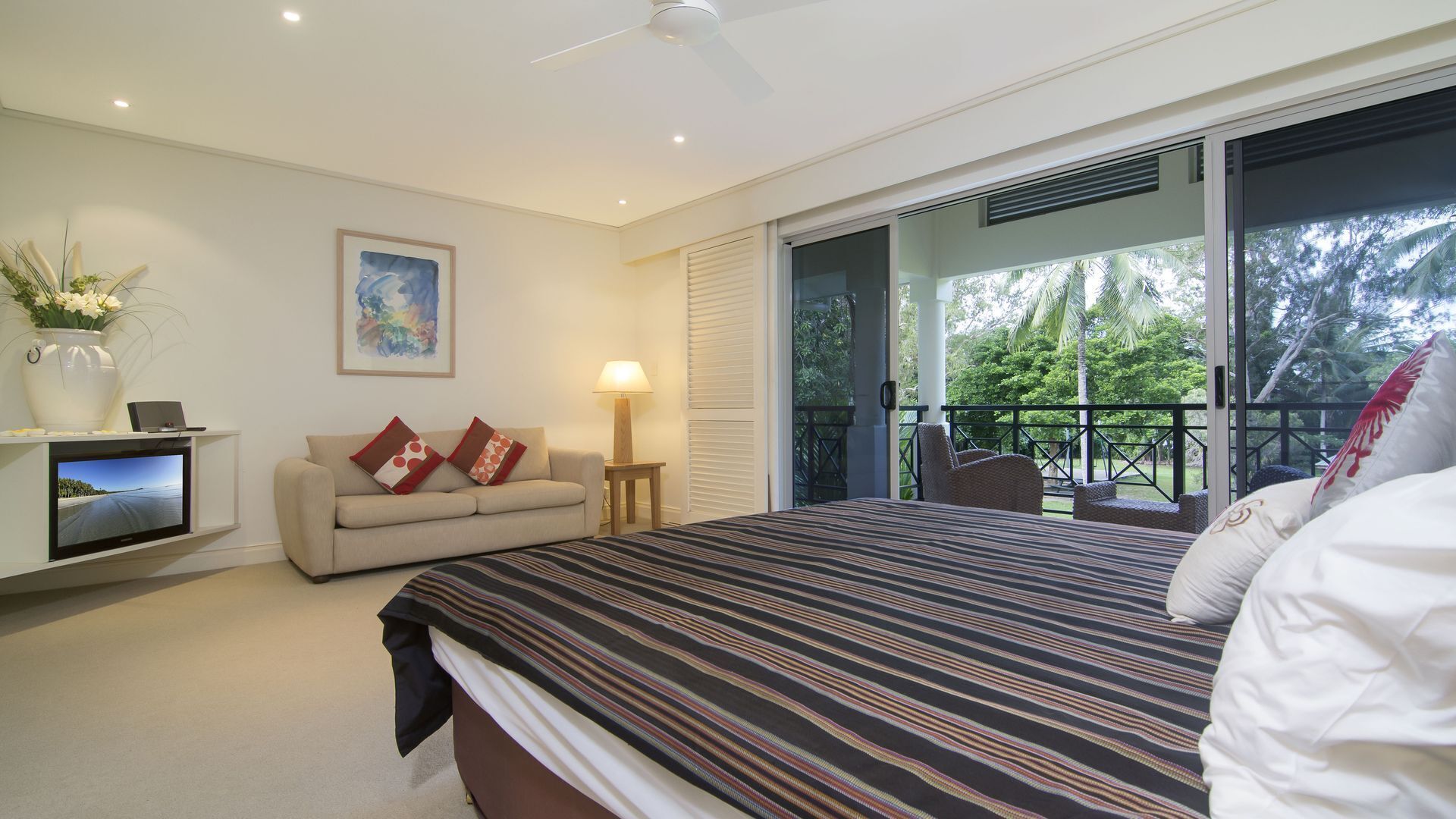 Oceanique - Absolute Beachfront Port Douglas