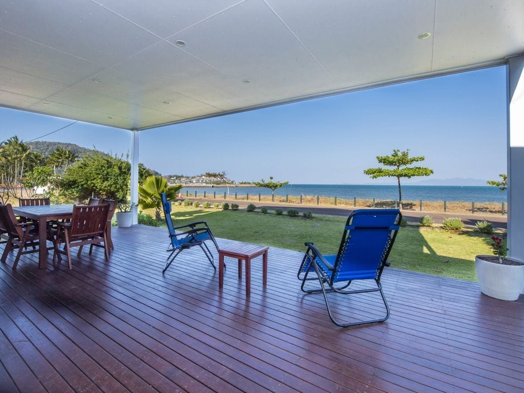 Sandy Decks – Nelly Bay, QLD