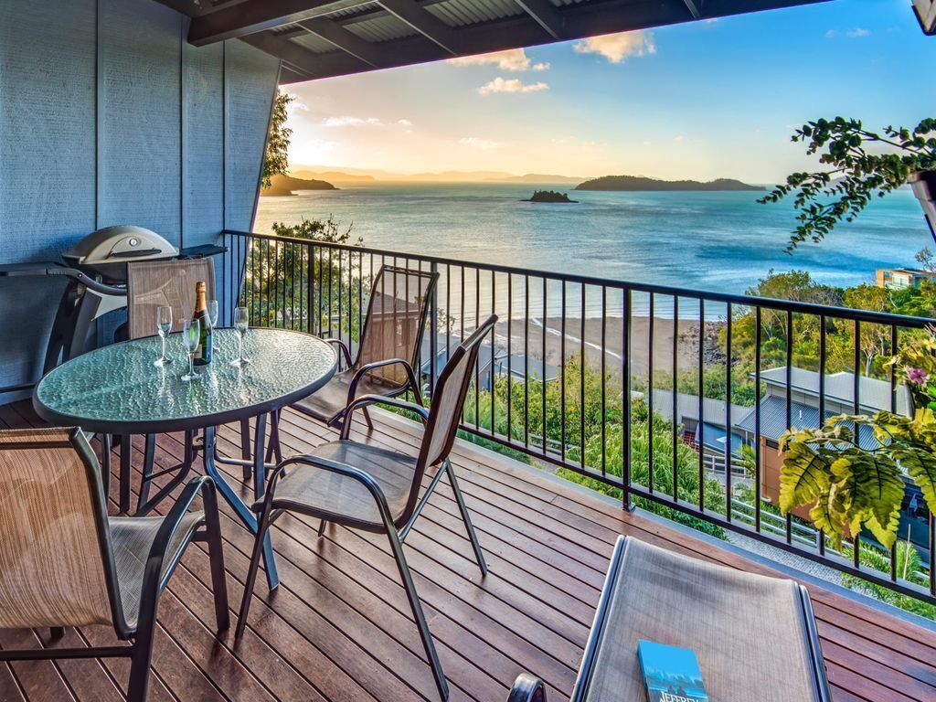 3 The Panorama Hamilton Island 2 Bedroom 2 Bathroom Ocean View Modern Apartment