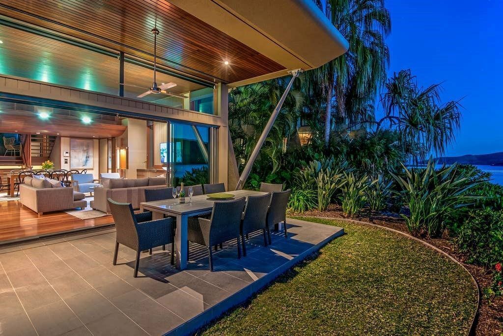 Yacht Club Villa 13 – Stunning Seaview Villa on Hamilton Island