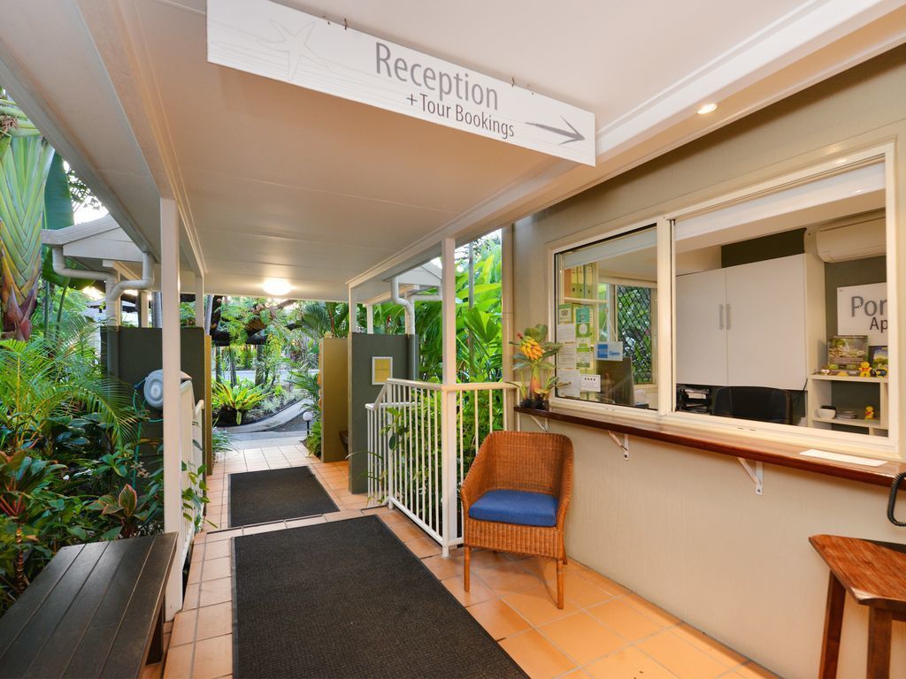 Port Douglas Apartments, Location, Location