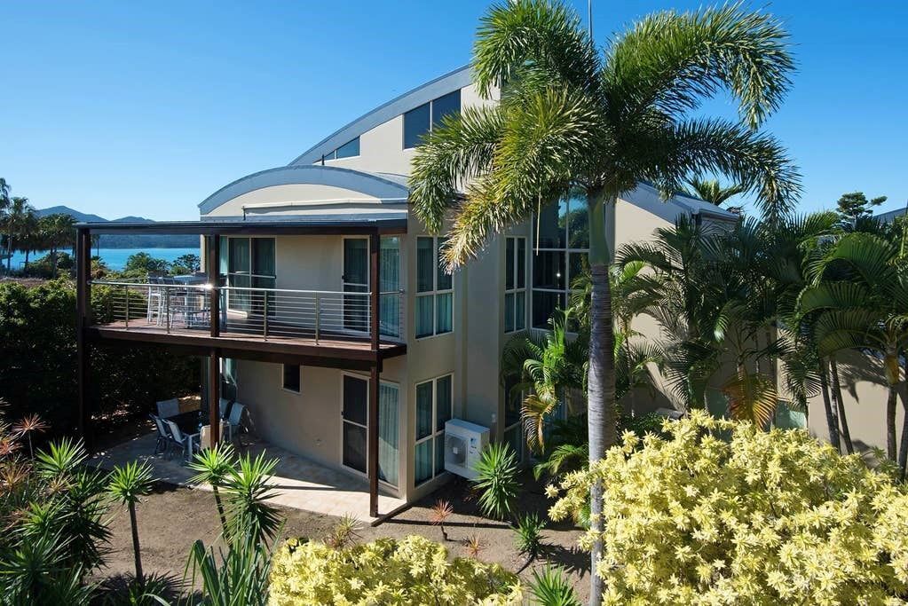 Cooinda Gardens 6 - Stunning Apartment on Hamilton Island