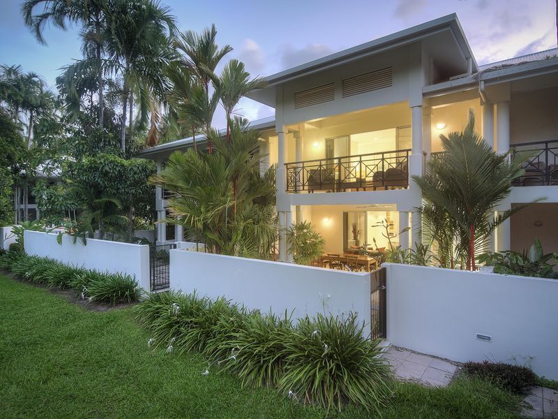 Oceanique – Absolute Beachfront Port Douglas