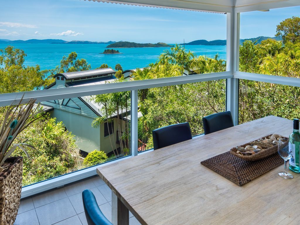 Oasis 3 - Oasis 3 on Hamilton Island