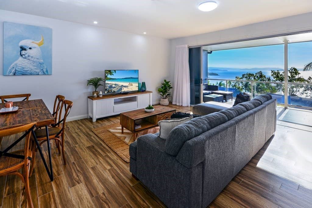 Blue Water Views 6 - Seaview Apartment on Hamilton Island