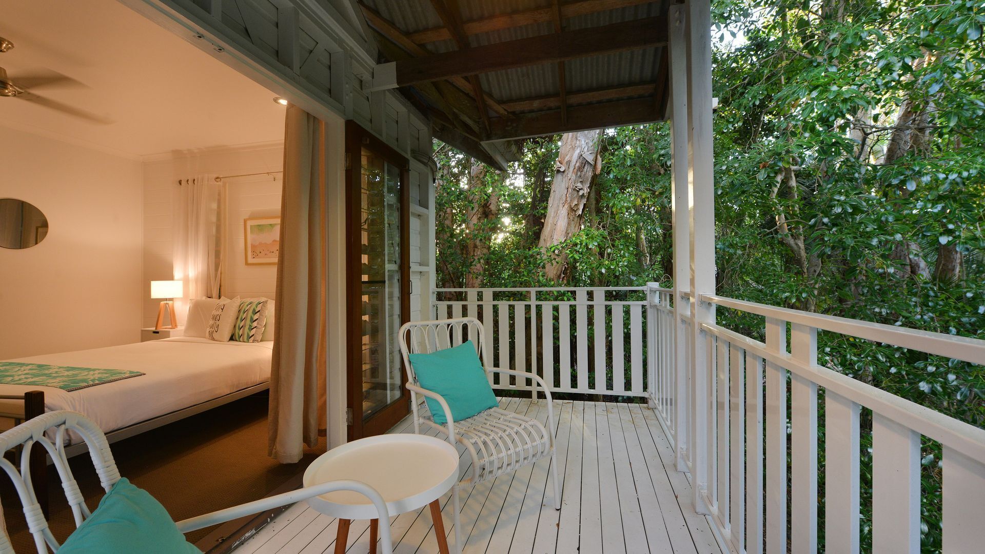 Moonah - Chic Queenslander Style Villa