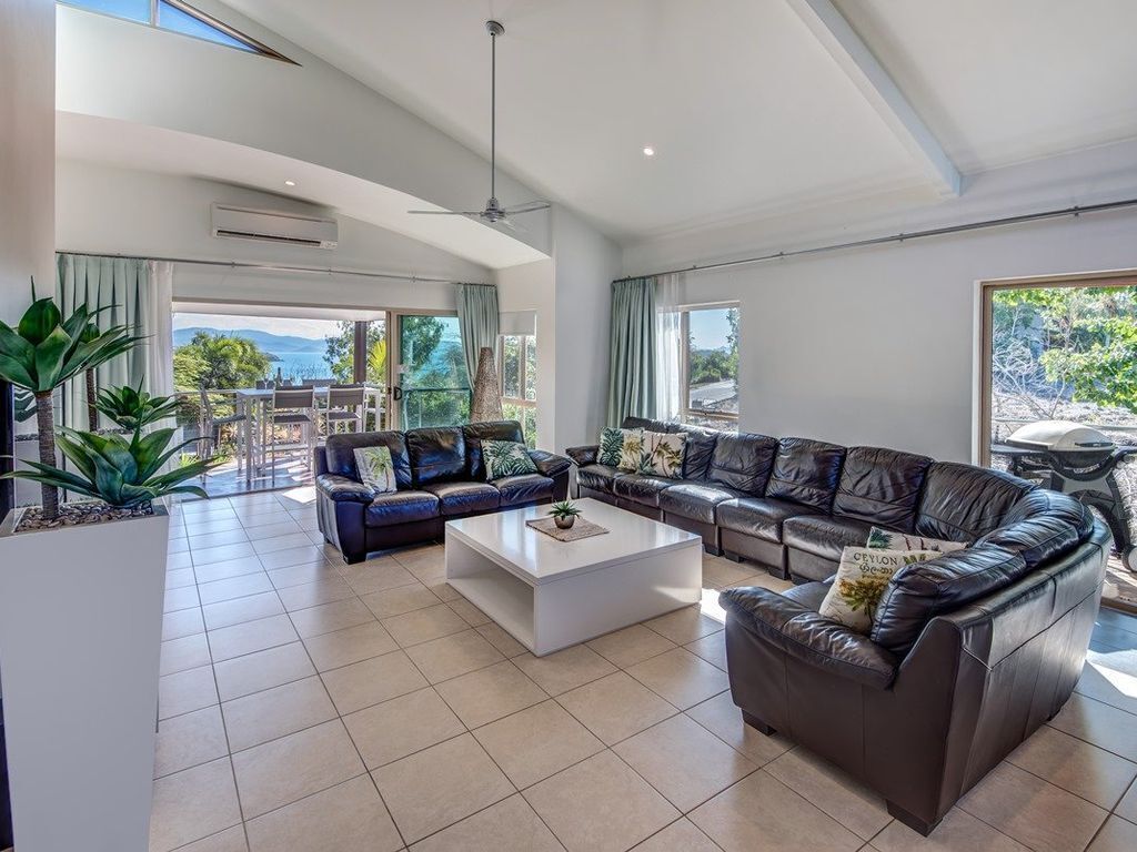 Cooinda 6 on Hamilton Island by Hamorent