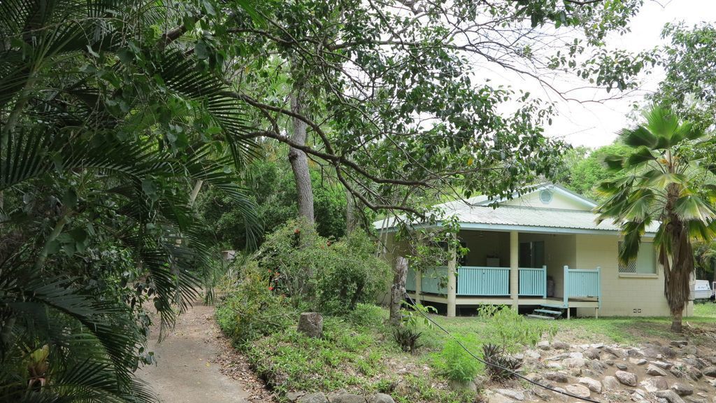 Lana’s Cottage – Arcadia