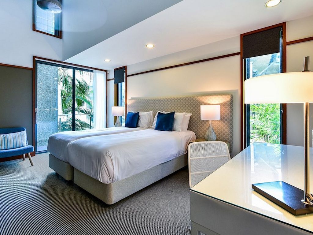 Yacht Club Villa 20 - Beautiful Ocean Front Villa on Hamilton Island