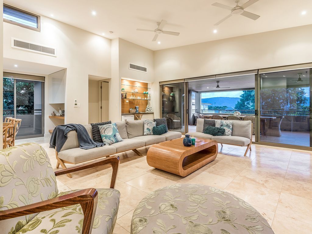 3-23 Murphy St Luxury Villa