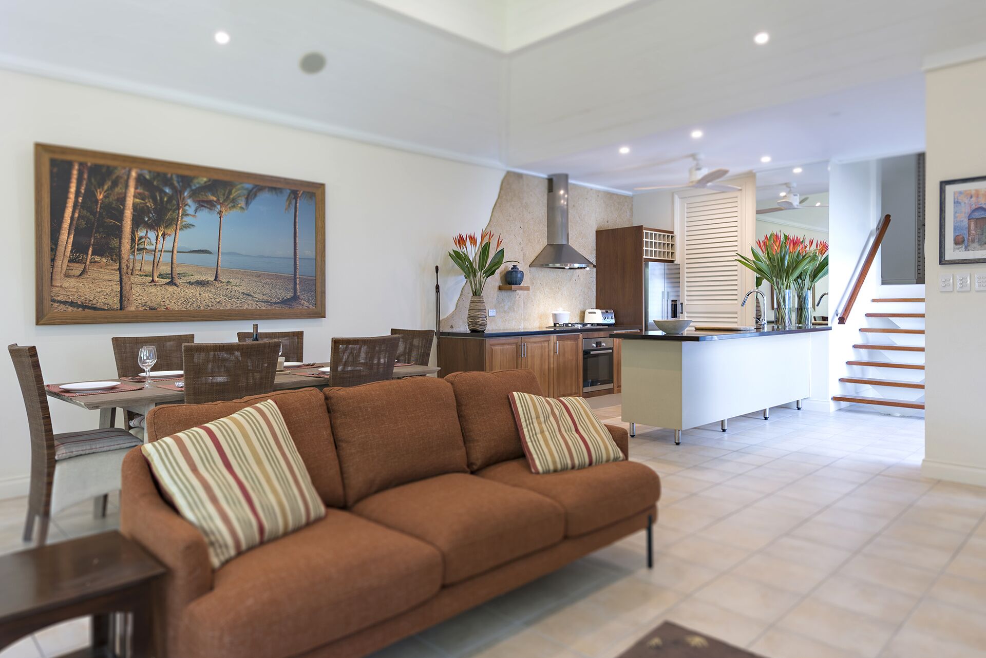 Amber Villa Port Douglas in the Heart of Town Newly Refurbished