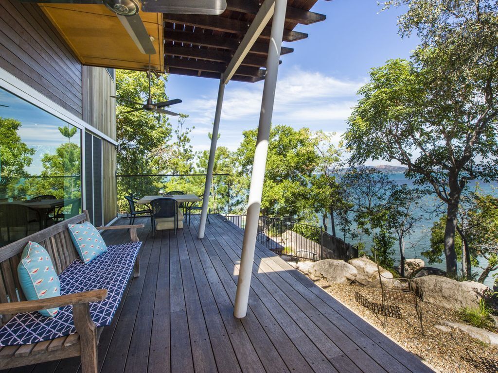 Headland Hideaway - Picnic Bay, QLD