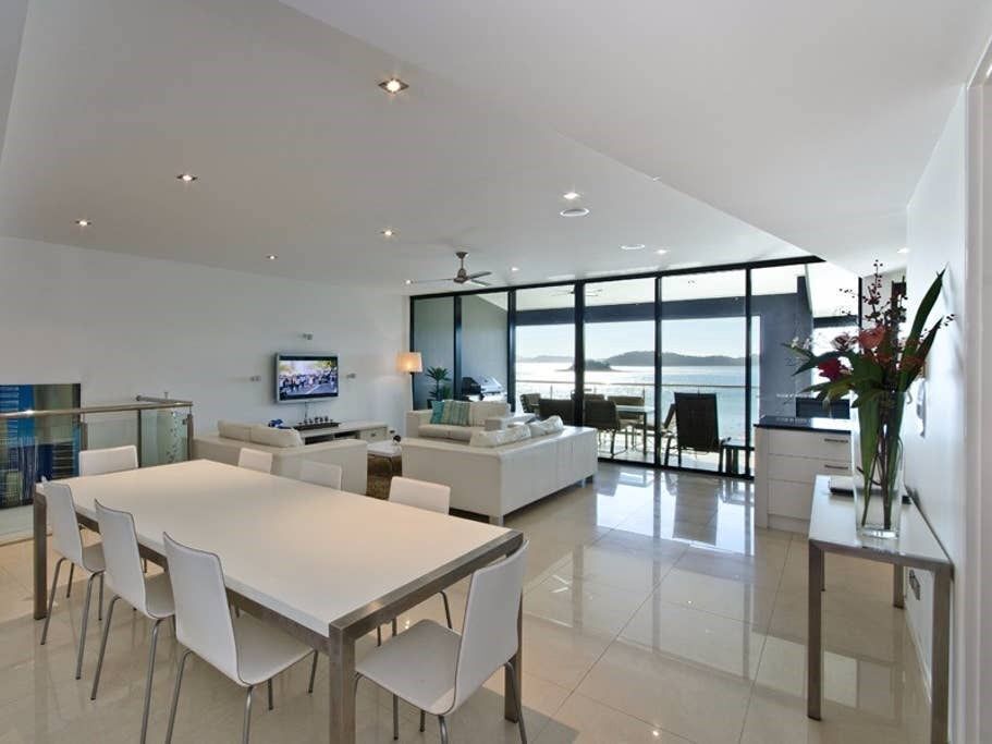 Edge Apartment 19 - Seaview Apartment on Hamilton Island