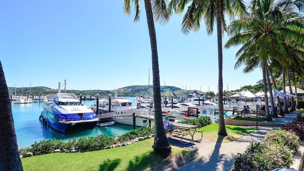 Lagoon 203 - Hamilton Island