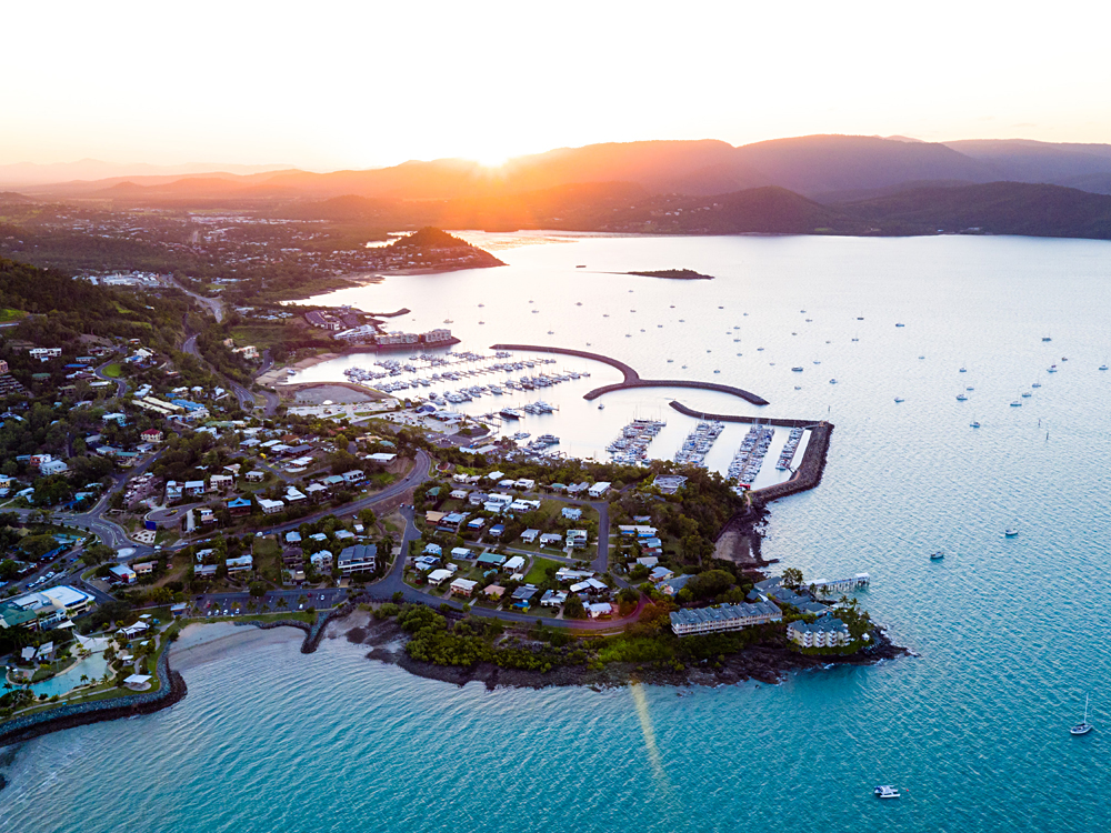 Whitsundays & an Island Paradise Tour - Reef and Beyond Guided Holidays