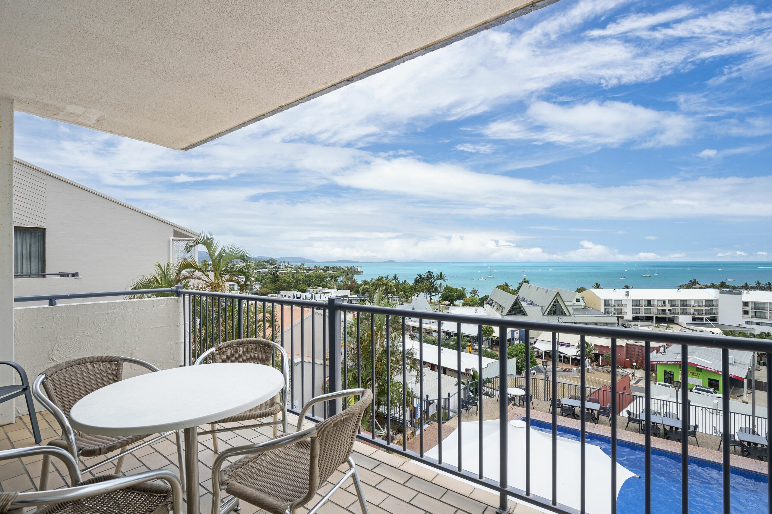 ❤️ OCEAN VIEW 14★KING BED★UNLIMITED FREE NETFLIX/WIFI★ POOLS ★SPA❤️