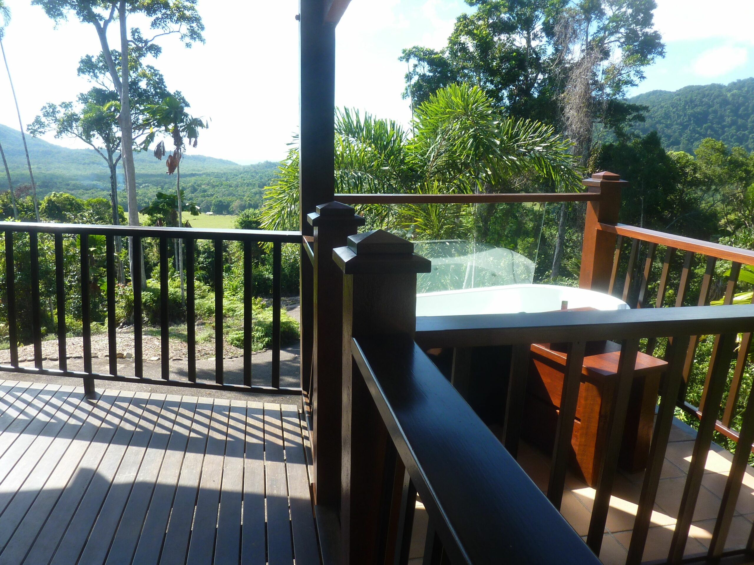 Daintree Holiday Homes - Yurara - Ocean Views With Luxury Spa Bath for Two