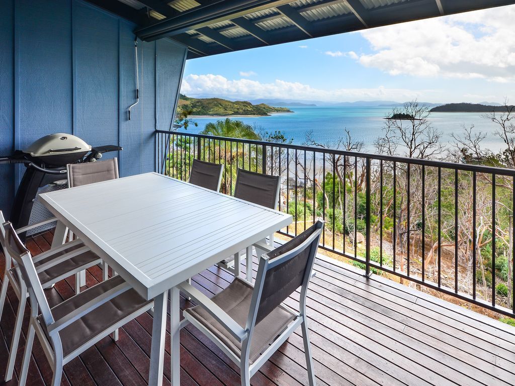 Panorama 15 – Seaview Apartment on Hamilton Island