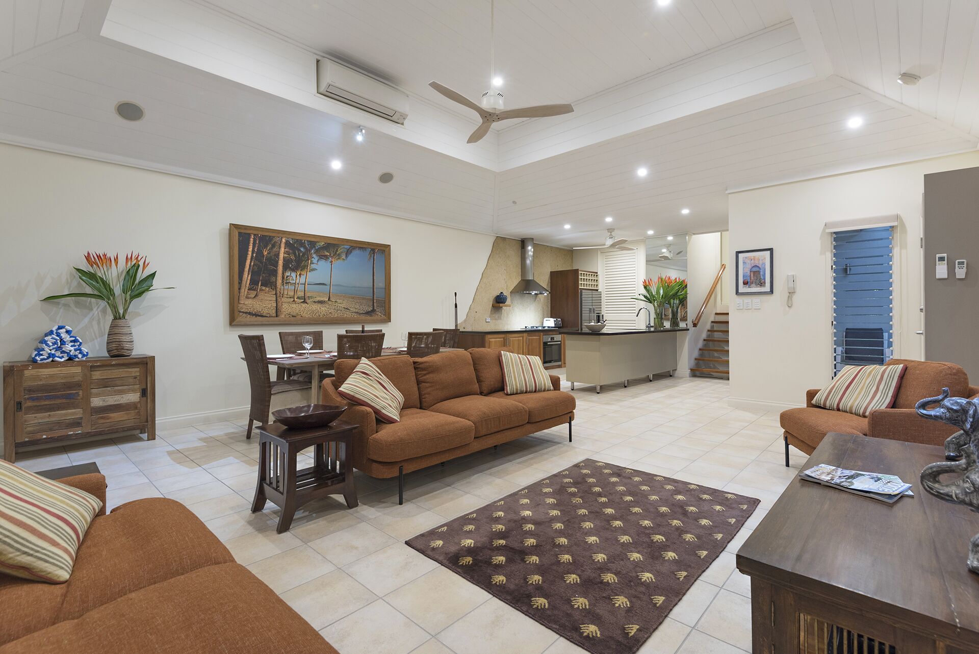 Amber Villa Port Douglas in the Heart of Town Newly Refurbished