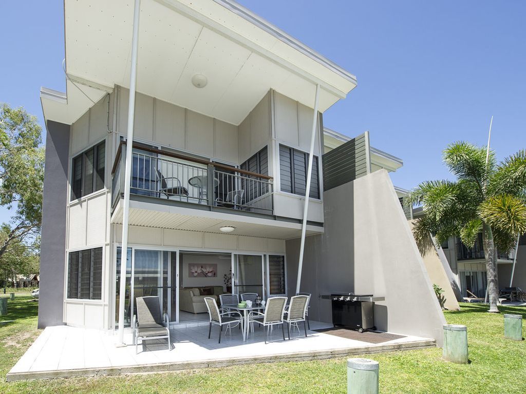 Magnetic Docks Townhouse 9