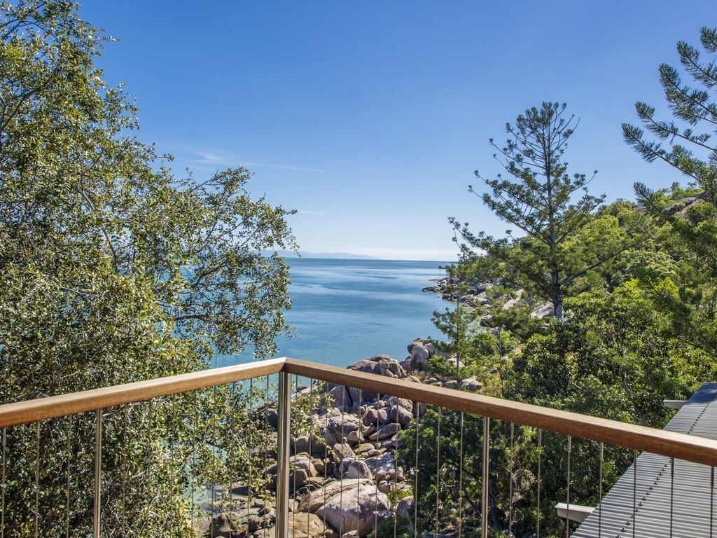 Headland Hideaway - Picnic Bay, QLD