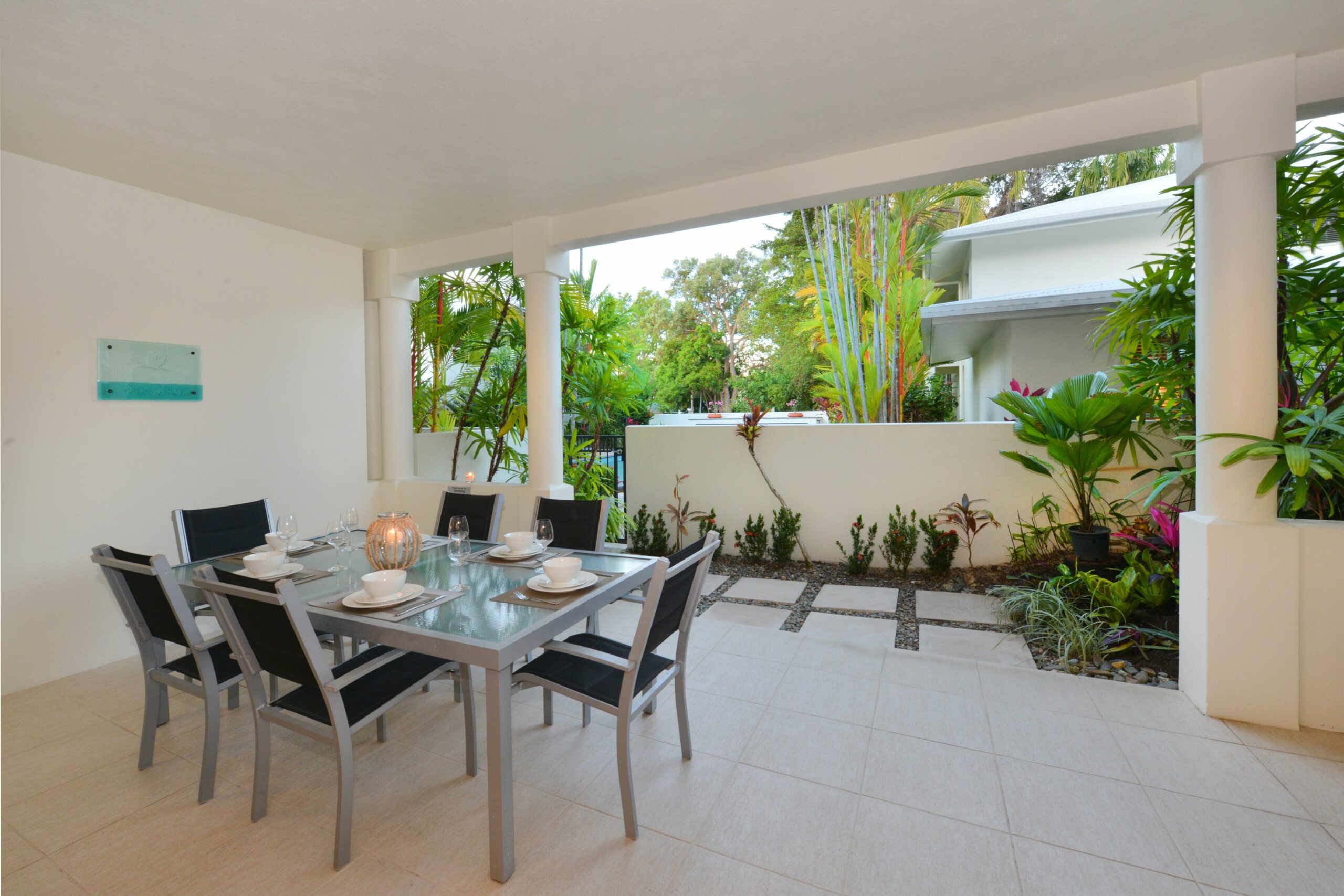 Beach View Villa- Newly renovated throughout.