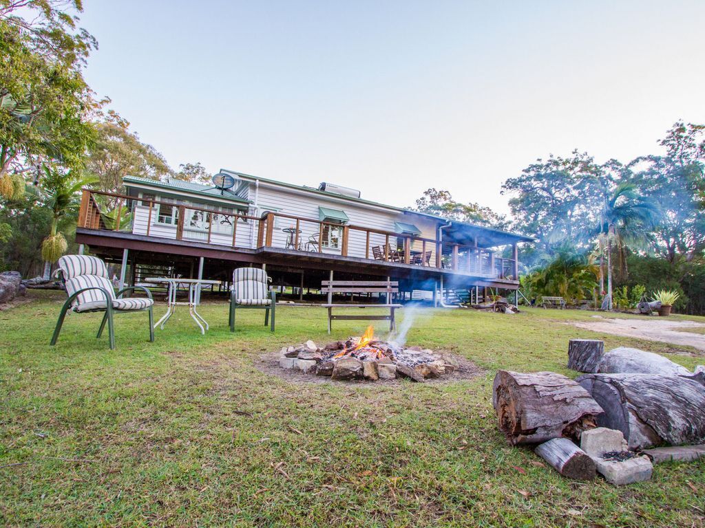 Ballantines - Bush n Beach Acreage Retreat