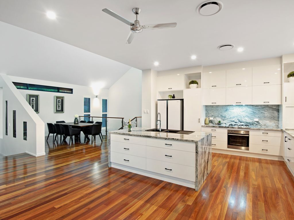 Southwinds - Stunning 7 Bedroom House on Hamilton Island