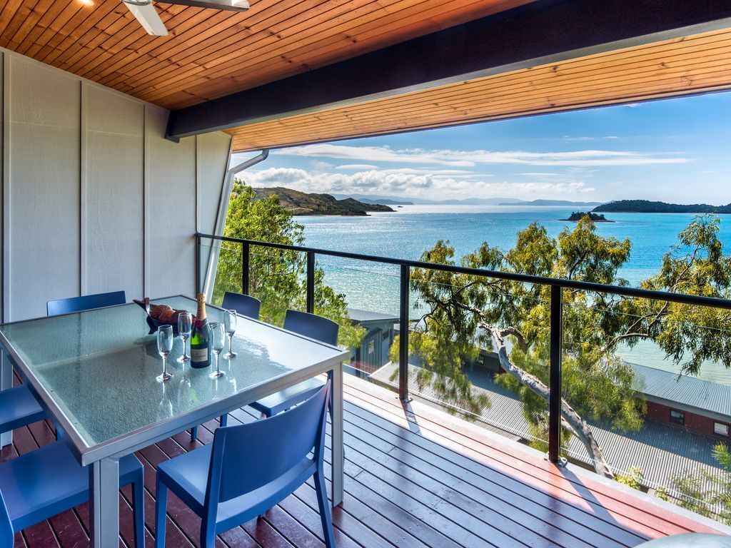 Shorelines 14 - Seaview Apartment on Hamilton Island