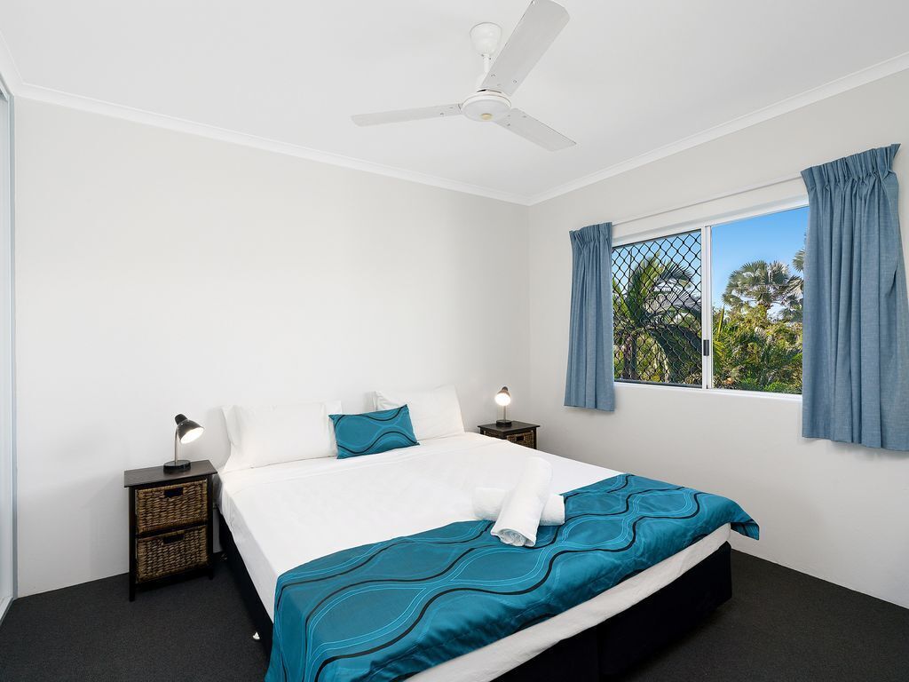 Two Bedroom Apartment in Trinity Beach