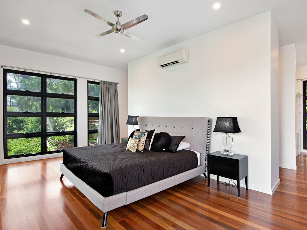 Southwinds - Stunning 7 Bedroom House on Hamilton Island