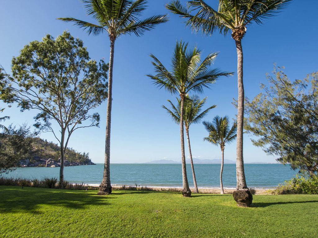 Picnic Beach’scape – Picnic Bay, QLD