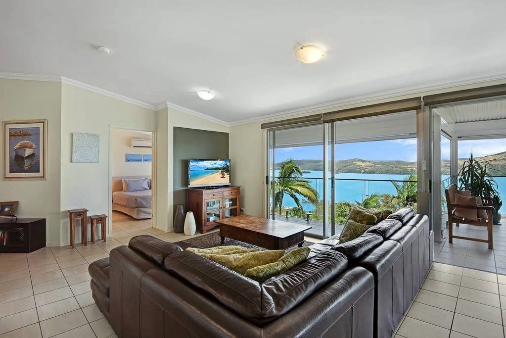 Oasis 23 - Seaview Apartment on Hamilton Island