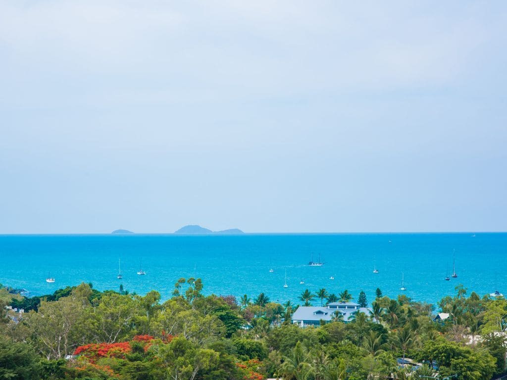 Bellevue - Airlie Beach