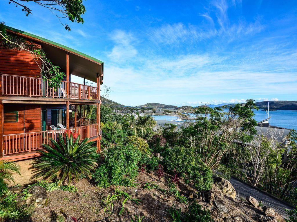 Casuarina 16 Three Bedroom House With Ocean Views And Buggy Next To New Pool