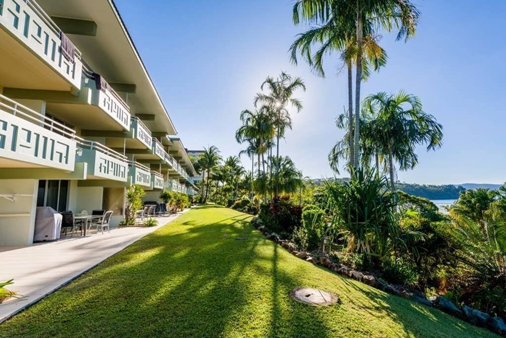 Lagoon Lodge 008 - Beachfront Apartment on Hamilton Island