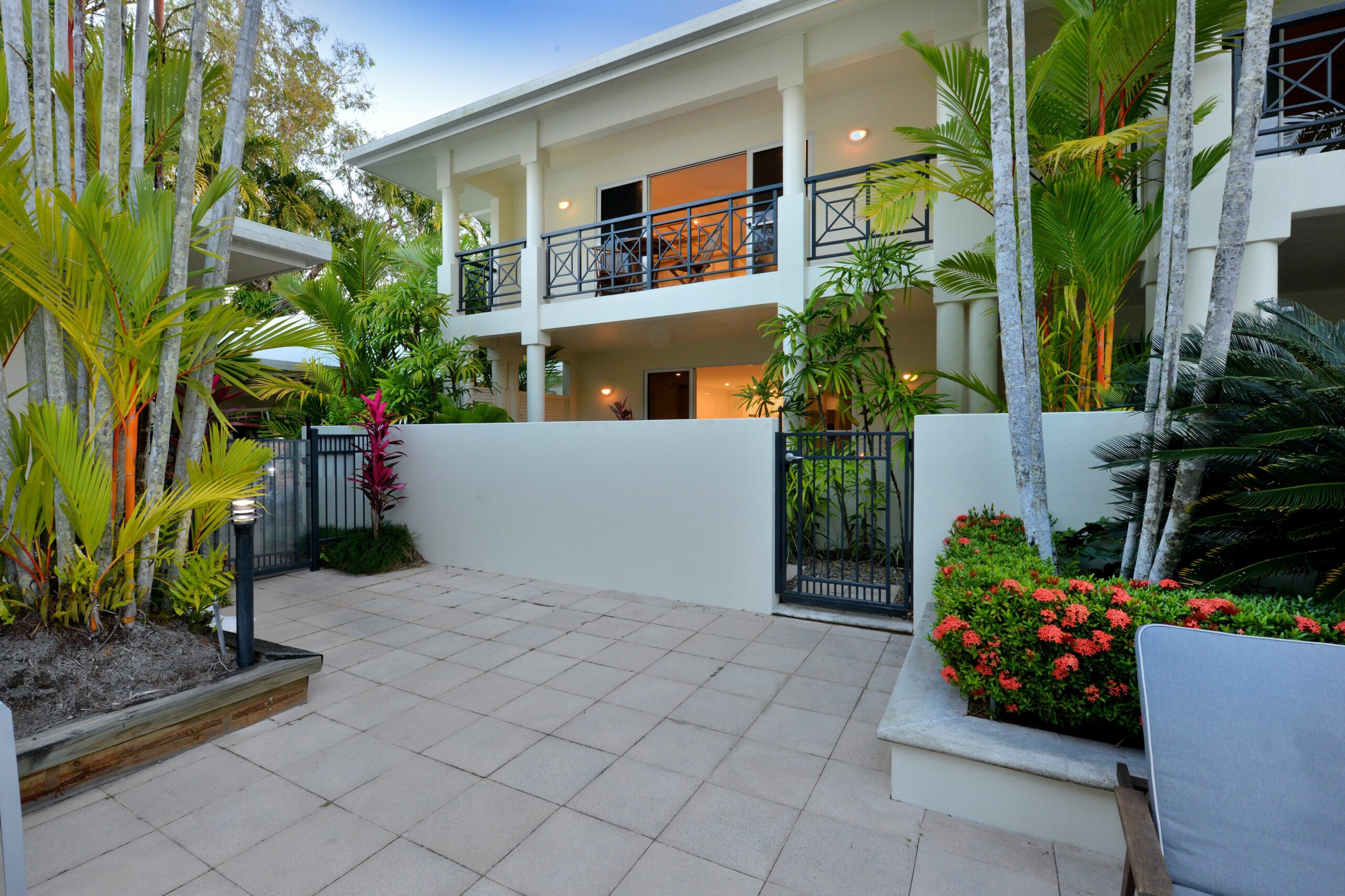 Beach View Villa- Newly renovated throughout.