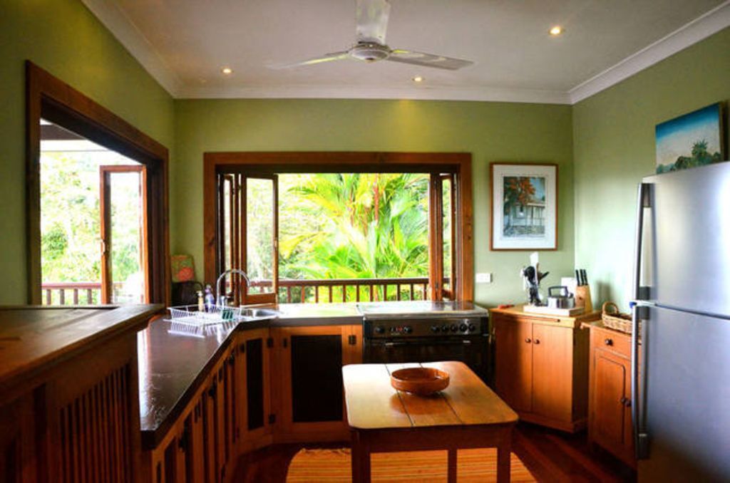 Daintree Valley Cottage