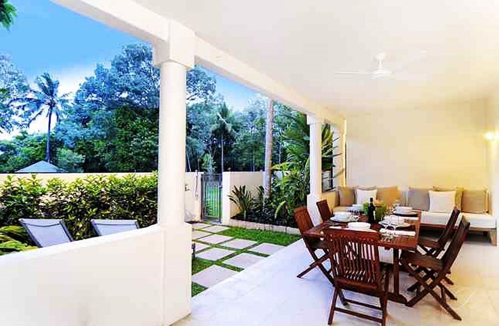 Plantation House 1 Spacious 4 Bedroom House Near Beach Wifi Netflix Telstra TV Playground Pool BBQ